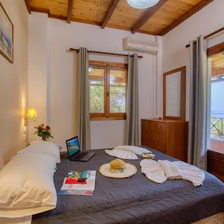 Christinas Agios Matthaios (Corfu)