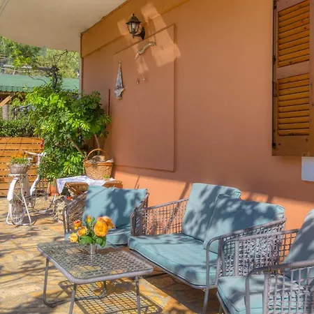 アパート Christinas